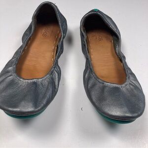 TIEKS BY GAVRIELI Metallic Silver Leather Ballet Flats